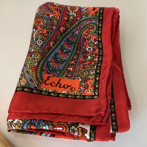 Vintage Echo Silk Red Paisley Long Oblong Scarf - Picture 8 of 9